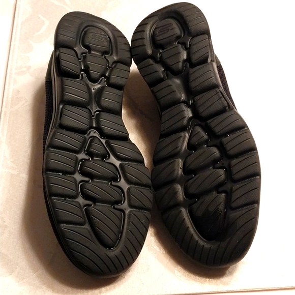 Sketchers Go Walk "Joy" Slip-On's Air Cooled Ultra Women's Size 11 Black NWOT - Picture 6 of 14